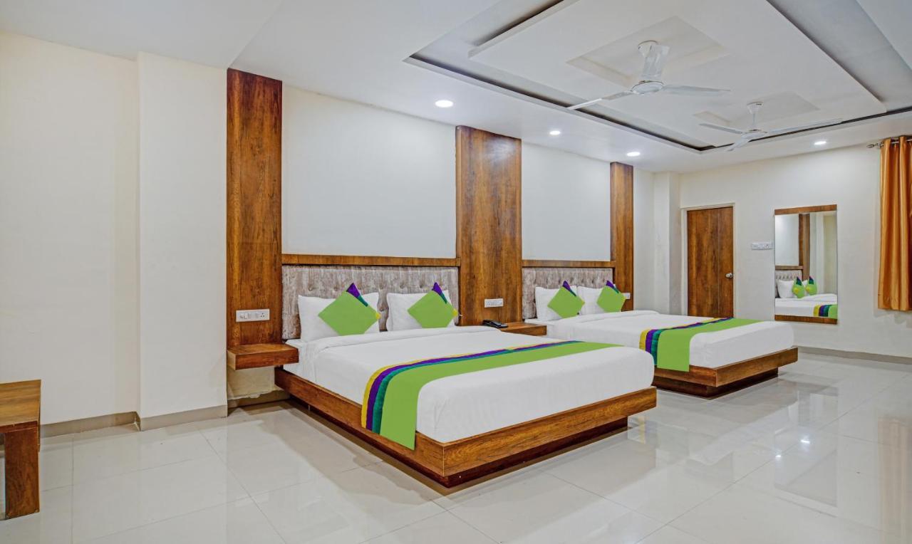 Treebo Royal Empire Indore Exterior photo