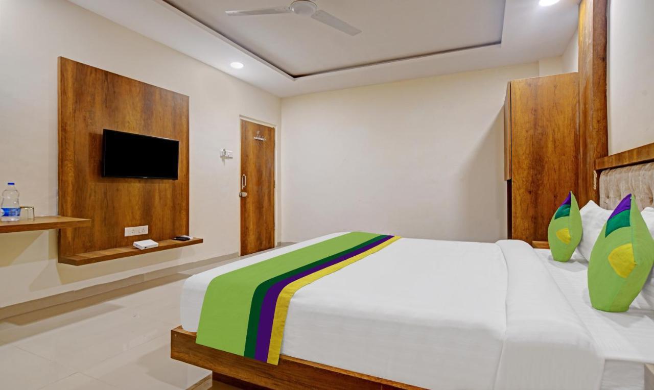 Treebo Royal Empire Indore Exterior photo