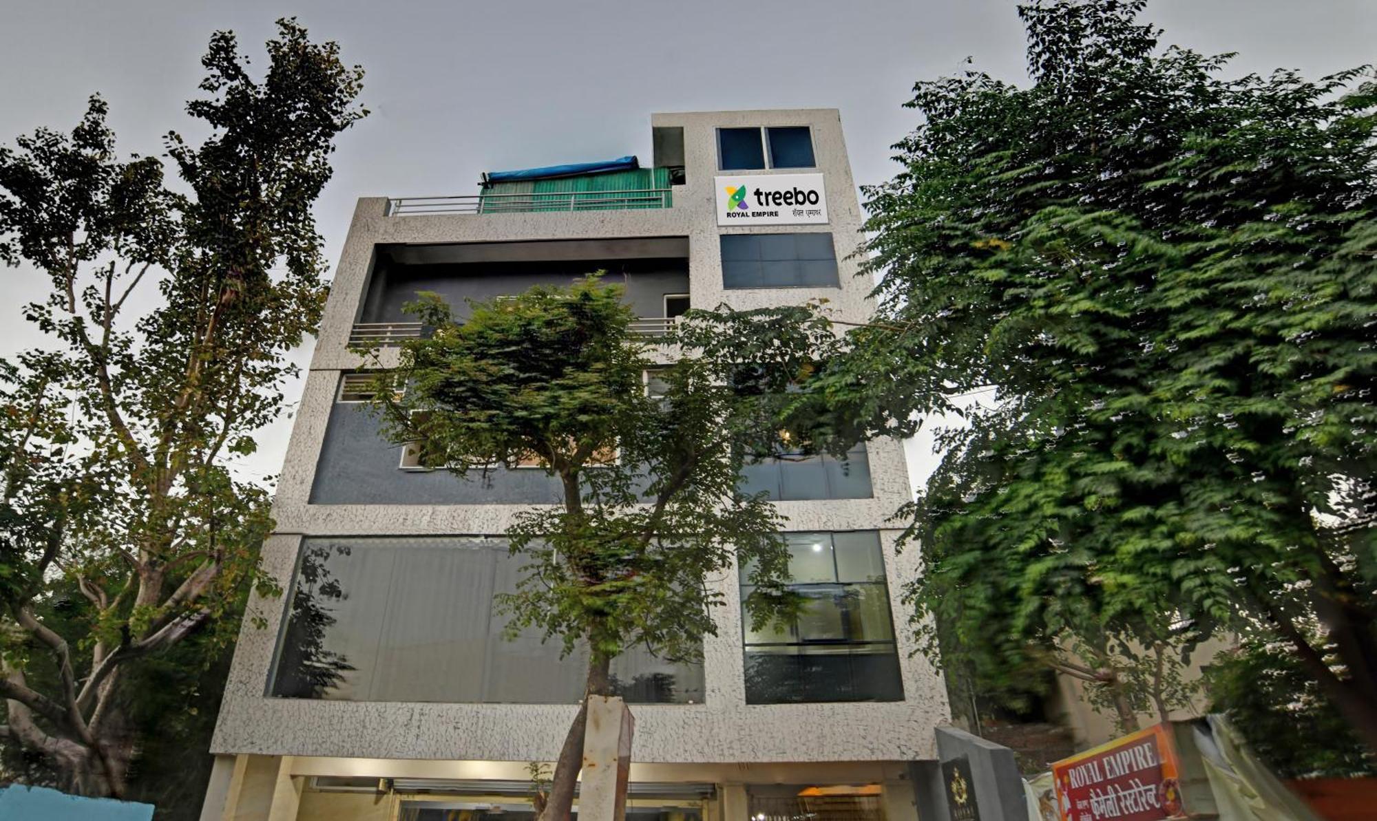 Treebo Royal Empire Indore Exterior photo