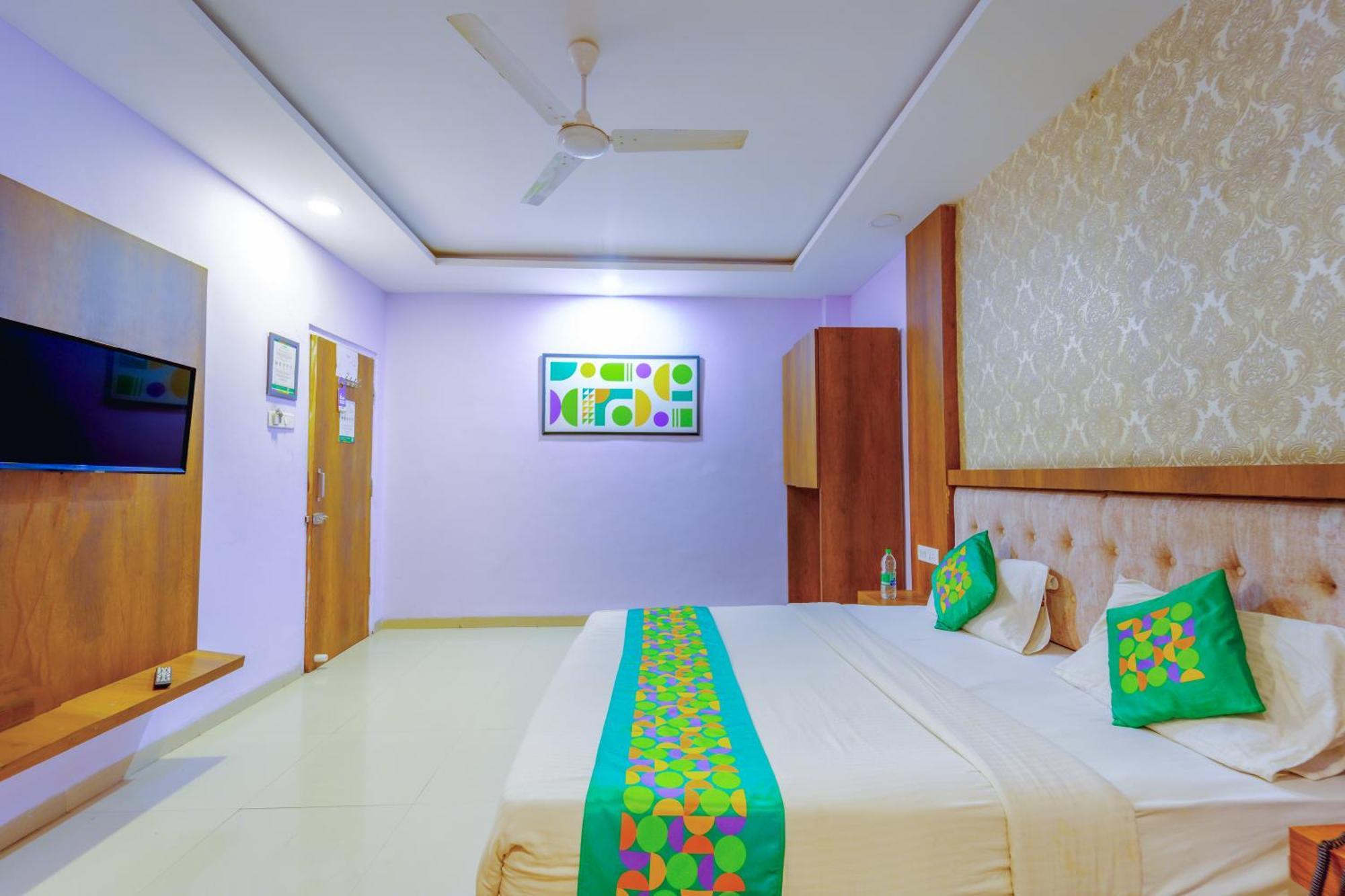Treebo Royal Empire Indore Exterior photo